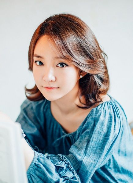 YOUNHA